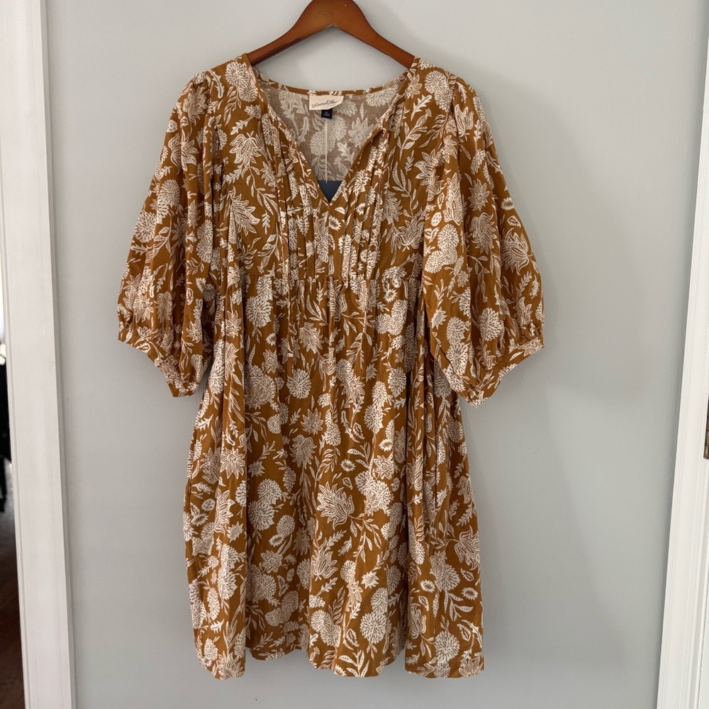 Universal Thread Brown and Cream Floral Dress